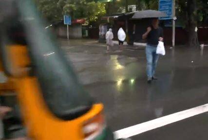 Delhi Rain: तूफानी बारिश में डूबा दिल्ली-NCR! जाम से लोग बेहाल, तस्वीरों में देखें कब मिलेगी राहत