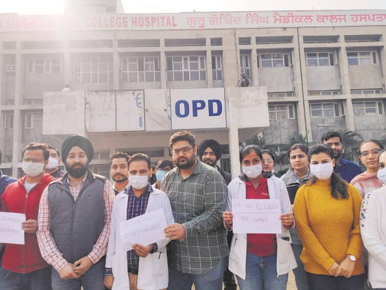 Medical College Faridkot received 72.20 crores Faridkot News : ਮੈਡੀਕਲ ਕਾਲਜ ਫ਼ਰੀਦਕੋਟ ਨੂੰ ਮਿਲੇ 72.20 ਕਰੋੜ, ਖਰੀਦੀਆਂ ਜਾਣਗੀਆਂ ਆਹ ਮਸ਼ੀਨਾਂ 