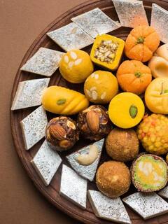 Health Tips: મીઠાઈ ખાવાની સાચી રીત અને સમય ક્યો? જાણો ડાયેટિશિયને શું આપી સલાહ