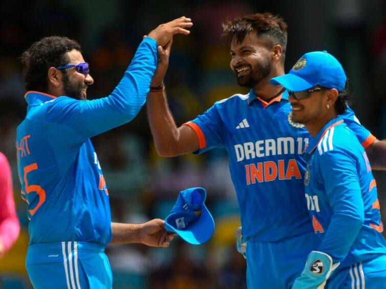 IND vs WI 1st ODI Highlights India Won The Match By 5 Wickets Against West Indies IND vs WI 1st ODI: విండీస్‌పై ఐదు వికెట్లతో భారత్ విజయం - బ్యాటింగ్ ఆర్డర్‌లో భారీ మార్పులు!
