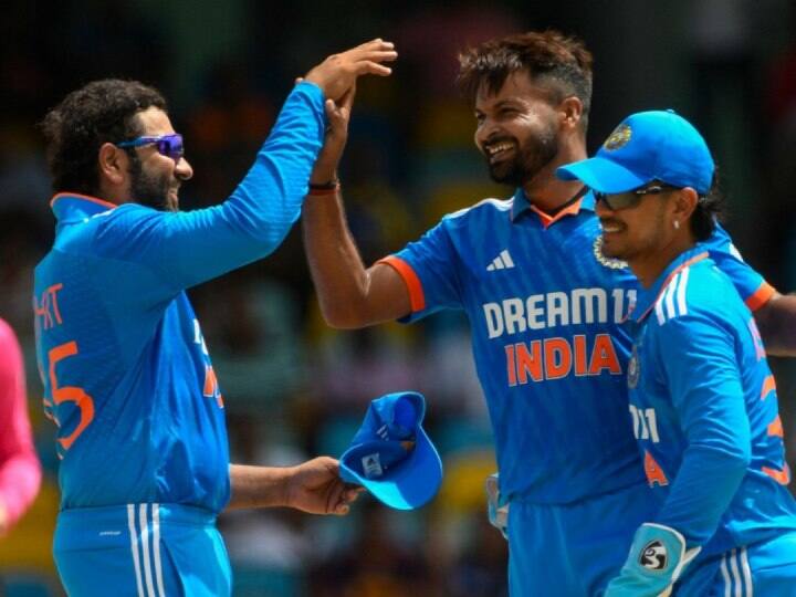 IND Vs WI 1st ODI India won By 5 Wickets against West Indies lead series 1-0 Kensington Oval Stadium IND Vs WI, Match Highlights: भारत ने वेस्टइंडीज के खिलाफ पहले वनडे में दर्ज की 5 विकेट से जीत, ईशान-कुलदीप का शानदार प्रदर्शन