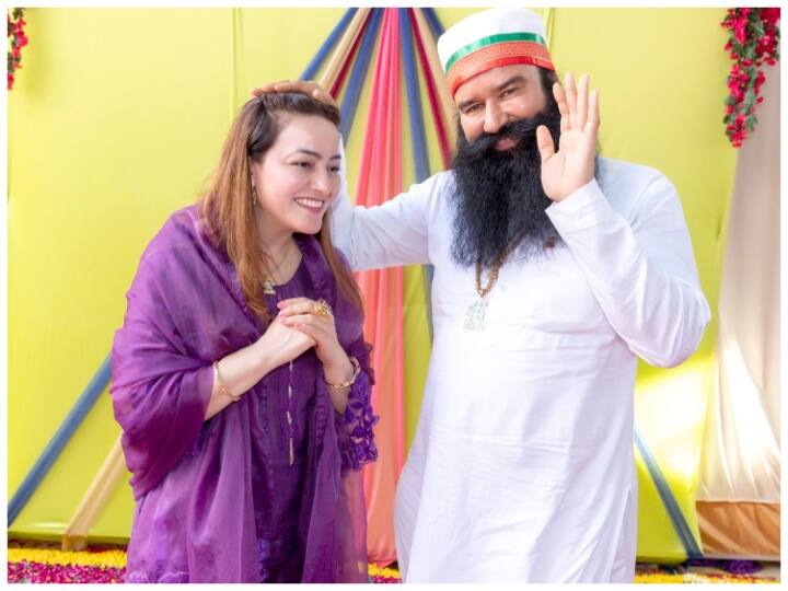 Why did Honeypreet keep distance from Ram Rahim? Dera chief was not seen anywhere in the videos, what could be the reason? Ram Rahim News: राम रहीम से हनीप्रीत ने क्यों बनाई दूरी? डेरा प्रमुख के वीडियोज से दिखीं नदारद!