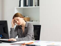 ऑफिस में अगर आप भी करते हैं ओवरटाइम तो जान लीजिए इससे होने वाले नुकसान