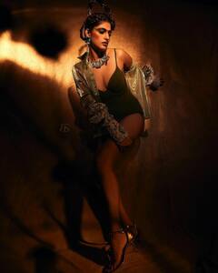 Kubbra Sait Birthday: माइक्रोसॉफ्ट में मैनेजर के तौर पर काम करती थीं Kubra Sait , ऐसे हुई थी फिल्मों में एंट्री