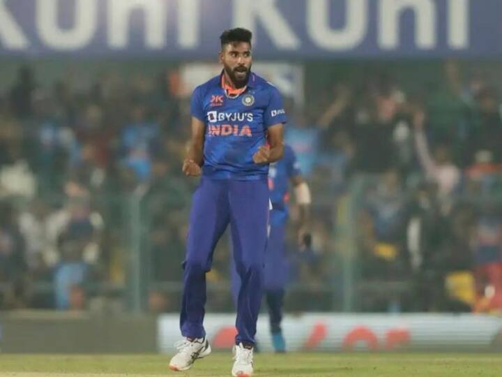 IND vs WI: वनडे सीरीज के आगाज से पहले टीम इंडिया को लगा झटका, BCCI ने बताया क्यों बाहर हुए मोहम्मद सिराज why mohammed siraj ruled out from odi series bcci told reason in detail IND vs WI: वनडे सीरीज के आगाज से पहले टीम इंडिया को लगा झटका, BCCI ने बताया क्यों बाहर हुए मोहम्मद सिराज