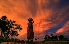 Lakshmi Bhandar: মাসে মাসে ৫০০ টাকা! সরকারি এই প্রকল্পে নাম লেখাবেন কীভাবে?