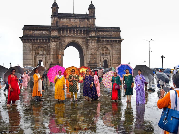 Mumbai Rains: IMD Issues Red Alert Till Friday, Schools Closed Amid Heavy Showers Mumbai Rains: IMD Issues Red Alert Till Friday, Schools Closed Amid Heavy Showers