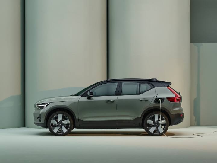 Volvo xc40 recharge have 25 percent of share in luxury car sale in india see detail here लग्जरी इलेक्ट्रिक कार मार्केट पर Volvo XC40 Recharge का दबदबा, ईवी बिक्री में अकेले चौथाई हिस्सेदारी