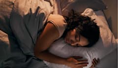 Health Tips : रात्री झोप येत नाही ही तक्रारच संपून जाईल, लागेल गाढ झोप, खा 'हे' पाच पदार्थ