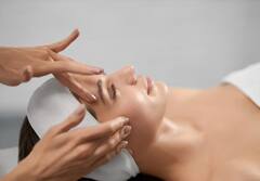 फेशियल मसाज के ये 6 फायदे हर महिला को जरूर जानना चाहिए
