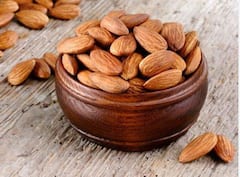 Health Tips : रात्री झोप येत नाही ही तक्रारच संपून जाईल, लागेल गाढ झोप, खा 'हे' पाच पदार्थ