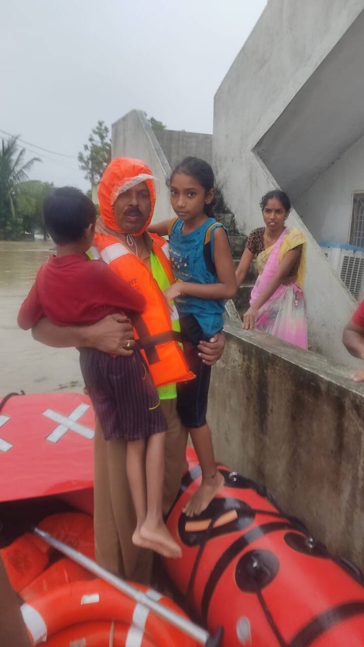 రంగంలోకి దిగిన ఎన్డీఆర్ఎఫ్ బృందాలు.. తక్షణ సహాయక చర్యలు