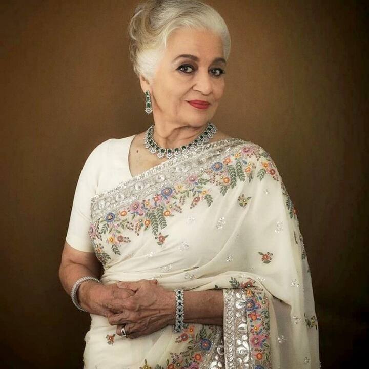 दरअसल वो एक चाइनीज फैन था जिसने एक्ट्रेस से शादी करने के लिए उनके घर के बाहर धरना दे दिया था. ऐसे में जब उनके पड़ोसियों ने फैन को वहां से जाने के लिए कहा तो वो सभी को चाकू दिखाकर धमकाने लगा और बोला कि आपसे मुझे शादी करनी है.