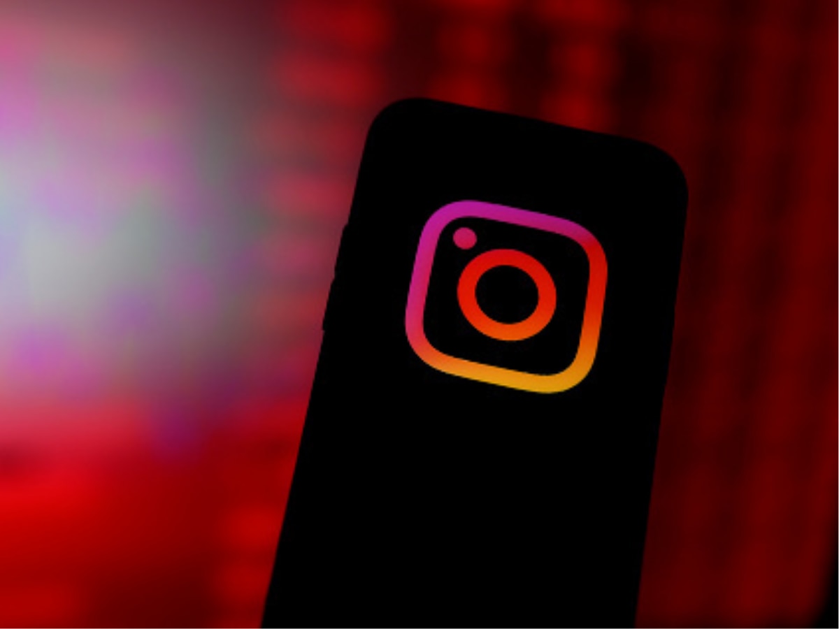 Instagram logo black paint splash social media PNG - Similar PNG