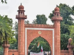 AMU में कोर्ट मेंबर के तौर पर चुने जाएंगे बीजेपी के 5 सांसद, 6वां सदस्य बनने के लिए बीएसपी ने भी किया नामांकन