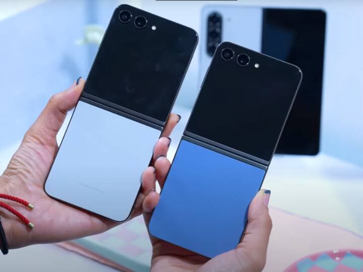 कैमरा: मोटोरोला के फोन में 12OIS +13MP के दो कैमरा रियर साइड में मिलते हैं. फ्रंट में 32MP का कैमरा है. सैमसंग के फोन में 12MP OIS+12MP के दो कैमरा हैं. फ्रंट में 10MP का कैमरा मिलता है.