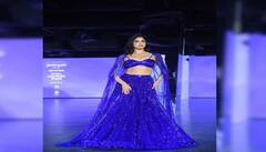 ਸਿਤਾਰਿਆਂ ਨਾਲ ਸਜਿਆ ਲਹਿੰਗਾ ਪਹਿਨ ਜਾਹਨਵੀ ਕਪੂਰ ਨੇ ਸਟੇਜ 'ਤੇ ਮਚਾਇਆ ਬਵਾਲ ! ਫੋਟੋਆਂ ਮਿੰਟਾਂ ਵਿੱਚ ਹੋਈਆਂ ਵਾਇਰਲ