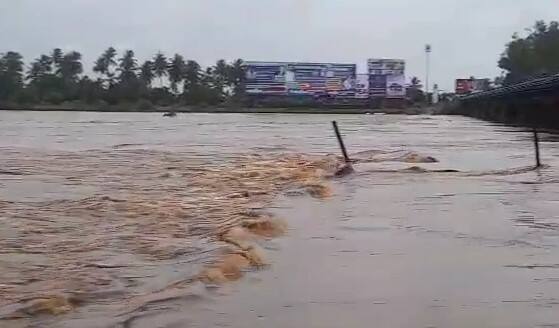 Navsari 11 inches of rain in 24 hours Navsari Rain: 24 કલાકમાં નવસારી શહેરમાં  11 ઈંચ વરસાદ ખાબકતા જળબંબાકારની સ્થિતિ