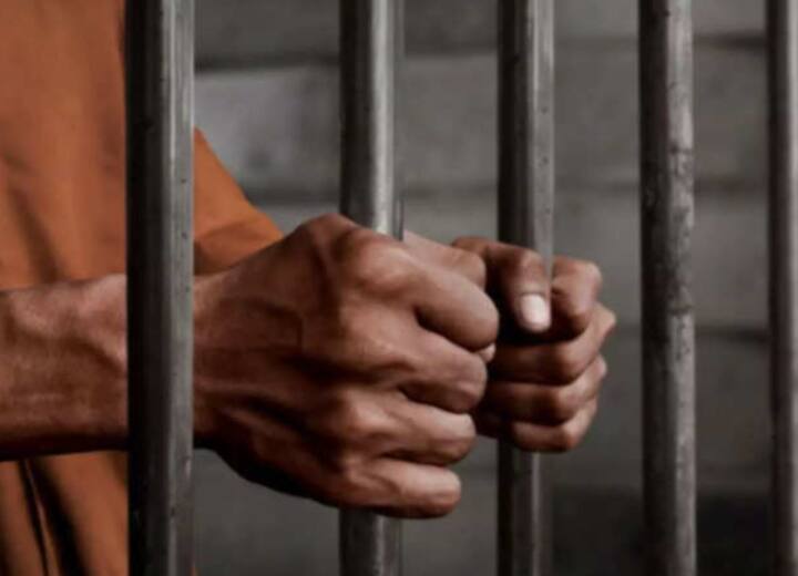 Indian origin fraudster Kishan Bhatt jailed in UK for 8 years for targeting elderly victims UK Fraud: ब्रिटेन में भारतीय मूल के जालसाज को 8 साल की जेल, बुजुर्गों को बनाता था निशाना, करता था धोखाधड़ी