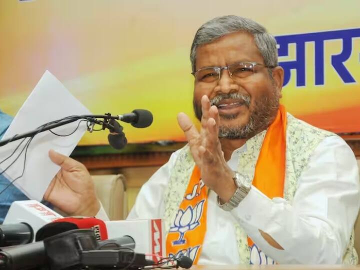 Jharkhand Politics: बाबूलाल मरांडी ने CM सोरेन को बताया 'एक्सिडेंटल अयोग्य राजकुमार', बोले- 'उन्हें सबकी चिंता हैं लेकिन...' BJP Leader Babulal Marandi Target Hemant Soren Said CM not worried about Jharkhand Jharkhand Politics: बाबूलाल मरांडी ने CM सोरेन को बताया 'एक्सिडेंटल अयोग्य राजकुमार', बोले- 'उन्हें सबकी चिंता हैं लेकिन...'