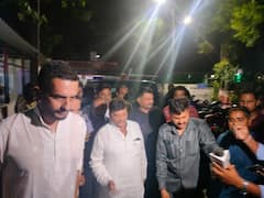 यूपी पुलिस की हिरासत में शिवपाल यादव के निजी सचिव, थाना पहुंचे सपा नेता की आई पहली प्रतिक्रिया