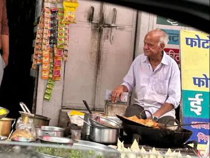 Viral News Udaipur samosa sellers message about hard work will inspire you “காசுக்காக இதை செய்யல” - கடின உழைப்பையும் காதலிக்க வைக்கும் சமோசா கடை தாத்தாவின் வைரல் மெசேஜ்