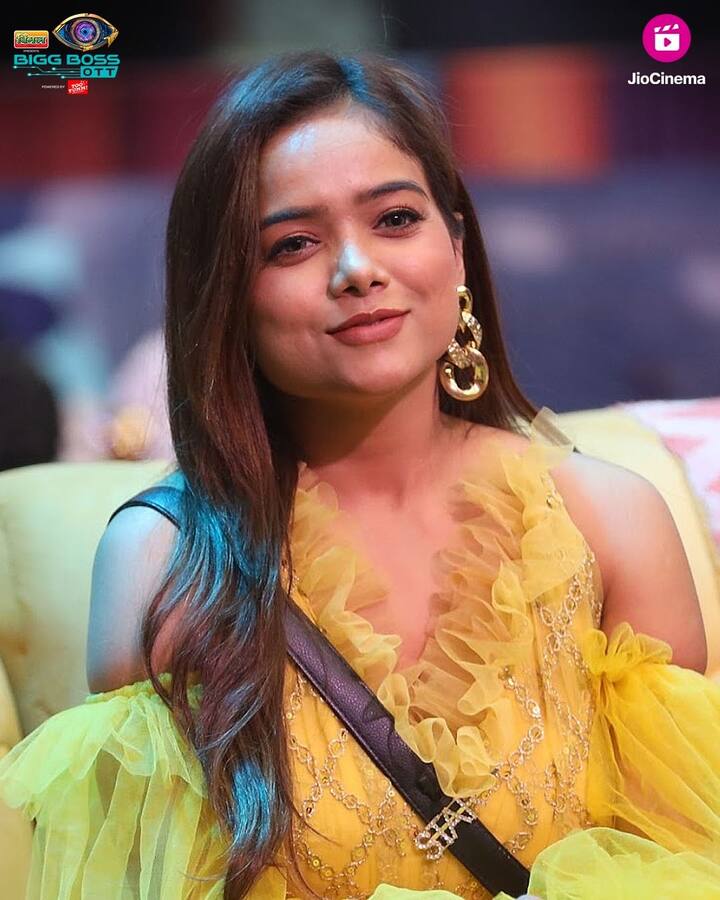 Manisha Rani: Manisha, who is a popular social media influencer, is a talented and dynamic contestant, and quickly became one of the most googled participants of 'Bigg Boss OTT 2'.