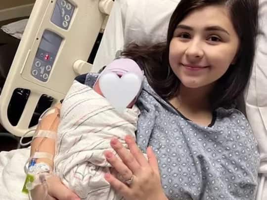 woman gives birth to other peoples babies husband has no problem Weird Relationship: ਪਤਨੀ ਦਾ ਅਜੀਬ ਸ਼ੌਕ, ਆਪਣੇ ਛੱਡ ਦੂਜੇ ਦੇ ਬੱਚਿਆਂ ਨੂੰ ਜਨਮ ਦਿੰਦੀ ਹੈ ਔਰਤ, ਪਤੀ ਨੂੰ ਵੀ ਨਹੀਂ ਕੋਈ ਇਤਰਾਜ਼!