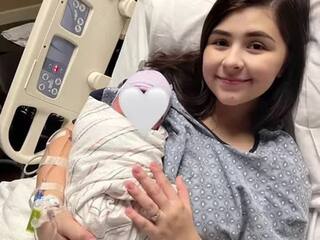 Weird Relationship: ਪਤਨੀ ਦਾ ਅਜੀਬ ਸ਼ੌਕ, ਆਪਣੇ ਛੱਡ ਦੂਜੇ ਦੇ ਬੱਚਿਆਂ ਨੂੰ ਜਨਮ ਦਿੰਦੀ ਹੈ ਔਰਤ, ਪਤੀ ਨੂੰ ਵੀ ਨਹੀਂ ਕੋਈ ਇਤਰਾਜ਼!