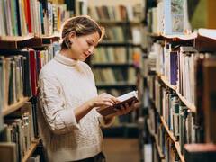 మహిళలకు మాత్రమే ఈ గ్రంథాలయం, తెలంగాణలోనే మొదటి ఈ తరహా లైబ్రెరీ - ఎక్కడో తెలుసా?