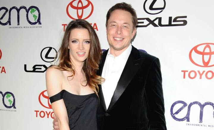 যদিও তৃতীয়বার মাস্কের সঙ্গে বিয়েতে আপত্তি ছিল না টালুলার। তিনি জানান, তিনি আর মাস্ক পরস্পরকে যত্ন করেন। পরস্পরকে কী ভাবে ভালবাসতে হয়, তা বিলক্ষণ জানেন তাঁরা। তাই সুযোগ পেলে আবরও মাস্ককে বিয়ে করতে রাজি তিনি।