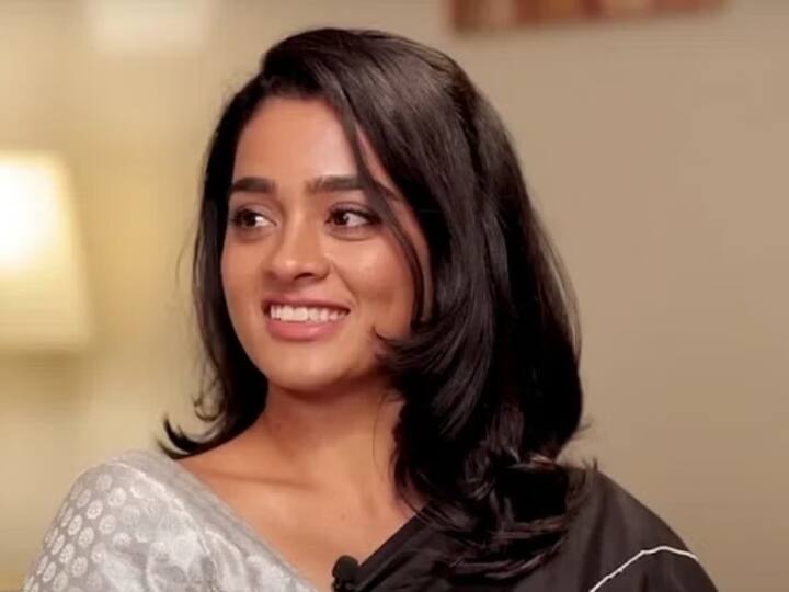Gayathrie Shankar: காதலில் விழுந்த நடிகை காயத்ரி? பிரபல ஸ்டாண்ட் அப் காமெடியனுடன் டேட்டிங்... ஷாக்கில் ரசிகர்கள்!