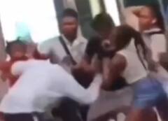 न्यूयॉर्क में बीच सड़क पर बुजुर्ग टैक्सी ड्राइवर के साथ मारपीट, महिलाओं ने जमकर बरसाए लात घूंसे