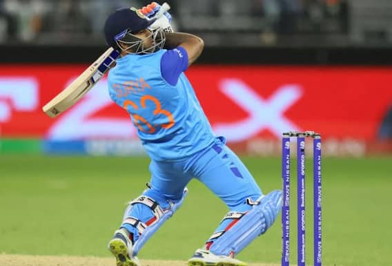 IND vs WI: સૂર્યકુમાર યાદવે એવું તે શું કર્યું કે ક્રિકેટ ફેન્સ થઈ ગયા ફીદા, જાણો વિગત