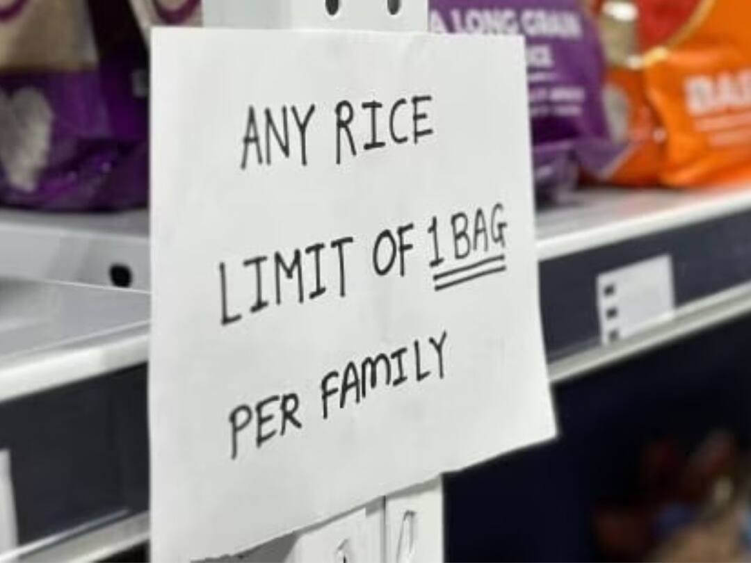 Rice Business is on Full Swing Amid Rice Shortage Across US As India's Export Ban Bites Rice Shortage in US: అమెరికాలో రైస్‌ బిజినెస్‌కి ఫుల్ గిరాకీ, ఒక ఫ్యామిలీకి ఒకటే బ్యాగ్ అంటూ బోర్డ్‌లు