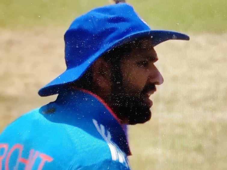 Rohit Sharma Fumes, Gives Earful to Shardul Thakur After His Sloppy Fielding - WATCH Rohit Sharma Fumes, Gives Earful To Shardul Thakur After His Sloppy Fielding - WATCH