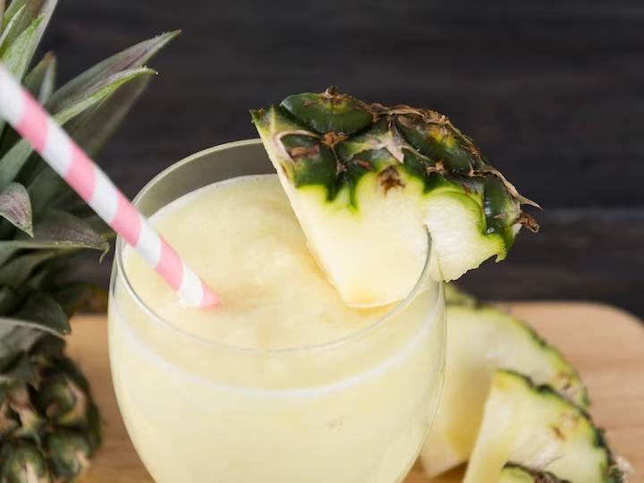 अनानास के रस और नींबू के रस का उपयोग करके तैयार किया गया है.