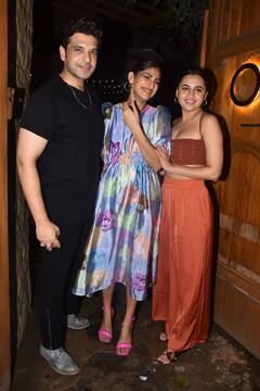 Kubbra Sait के बर्थडे बैश में हाथों में हाथ डालकर पहुंचे लवबर्ड करण-तेजस्वी, बर्थडे गर्ल के साथ काटा केक