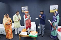 રાજકોટની મુલાકાત દરમિયાન પીએમ મોદી હકુભા જાડેજાના પરિવારને મળ્યા, જુઓ તસવીરો