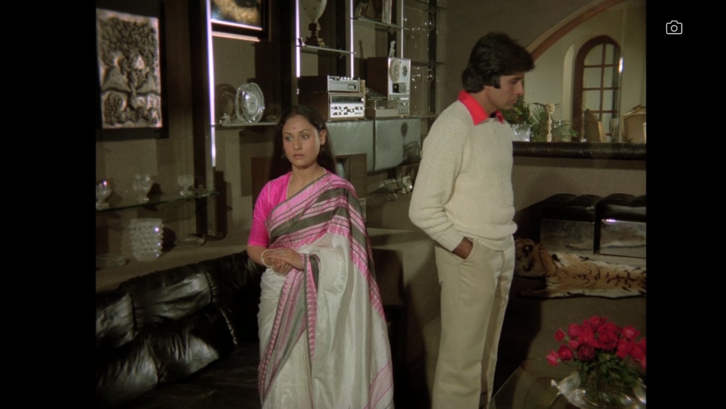 Flashback Friday: From Flop To Classic, The Shift Of Amitabh Bachchan, Jaya, And Rekha Starrer Sisila