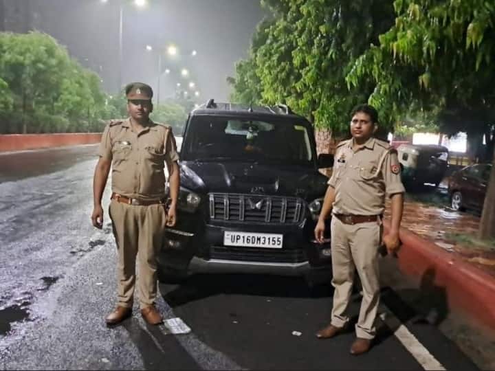 Noida News: केरल के राज्यपाल की सुरक्षा में चूक, फ्लीट में घुसी अज्ञात कार, 2 गिरफ्तार Kerala Governor Arif Mohammed Khan Security Breach Noida Mahindra Scorpio entered the fleet Noida News: केरल के राज्यपाल की सुरक्षा में चूक, फ्लीट में घुसी अज्ञात कार, 2 गिरफ्तार