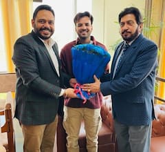 Surinder Shinda: ਸੁਰਿੰਦਰ ਛਿੰਦਾ ਅੱਜ ਪੰਜ ਤੱਤਾਂ 'ਚ ਹੋਣਗੇ ਵਿਲੀਨ, ਮਰਹੂਮ ਗਾਇਕ ਨਾਲ ਪੰਜਾਬੀ ਸਿਤਾਰਿਆਂ ਦੀਆਂ ਦੇਖੋ ਯਾਦਗਾਰ ਤਸਵੀਰਾਂ