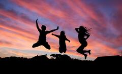 Zodiac Signs: সাফল্য হোক বা ব্যর্থতা, কোনও কিছুই টলাতে পারে না এঁদের, কোনও পরিস্থিতিতেই বন্ধুর হাত ছাড়েন না এই রাশির জাতকরা