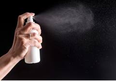 कामकाजी महिलाओं के पर्स में जरूर होना चाहिए ये सेफ्टी टूल्स