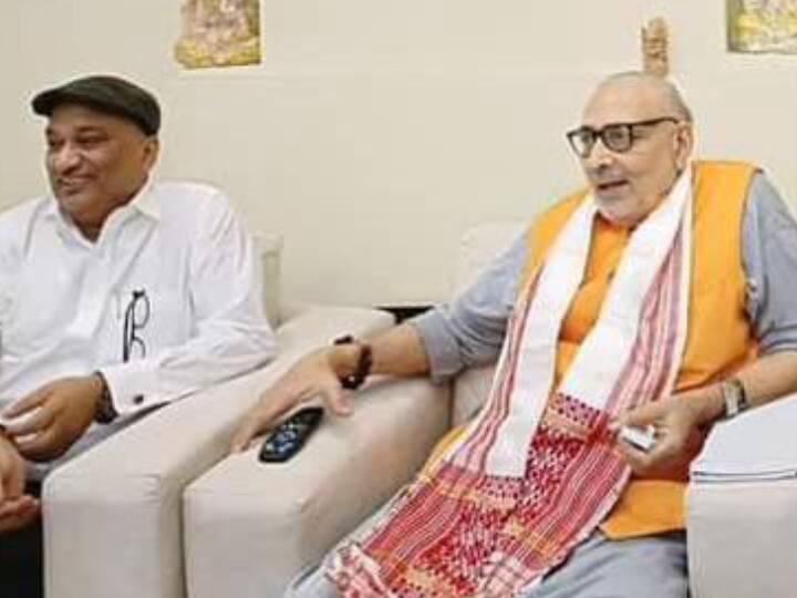 RJD MLC Sunil Singh Met Giriraj Singh After Amit Shah Know Truth of Viral Photo ann Bihar News: अमित शाह के बाद अब गिरिराज के साथ दिखे RJD एमएलसी सुनील सिंह, होने वाला है 'खेल'? आई ये खबर