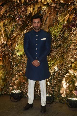 Ranbir Kapoor ने रैंप पर कुछ इस तरह Royal Look में बिखेरा जलवा