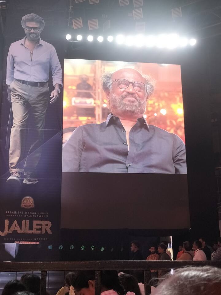 இதனை தொடர்ந்து நேற்று ஜெயிலர் படத்தின் இசை வெளியீட்டு விழா நடைப்பெற்றது. இதில் ரத்தமாறே என்ற நான்காவது பாடலுடன் முத்துவேல் பாண்டியன் தீம், ஜெயிலர் ட்ரில், ஜெயிலர் தீம், அலப்பர தீம் ஆகிய நான்கு தீம் மியூசிக் வெளியிடப்பட்டது.