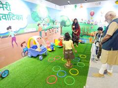 पीएम मोदी बच्चों के साथ मस्ती करती दिखे, बोले- इनकी ऊर्जा और उत्साह से मन उमंग से भर जाता है, देखें तस्वीरें