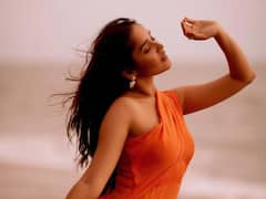 Anikha Surendran: అందమైన 'బుట్టబొమ్మ'