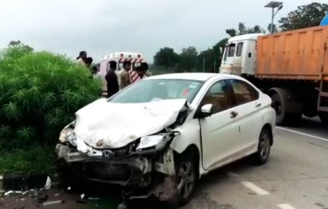 Accident: દાહોદમાં પીપલોદ ચોકડી પાસે બે કાર વચ્ચે અકસ્માત, છ લોકો ઘાયલ